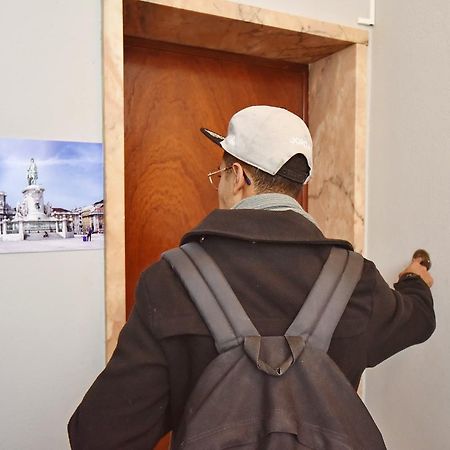 Tuk Tuk Hostel Lizbona Zewnętrze zdjęcie