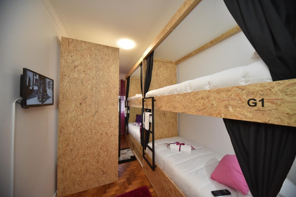 Tuk Tuk Hostel Lizbona Zewnętrze zdjęcie